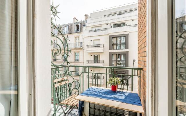 Edgar Suites Chic Studio Levallois Champ