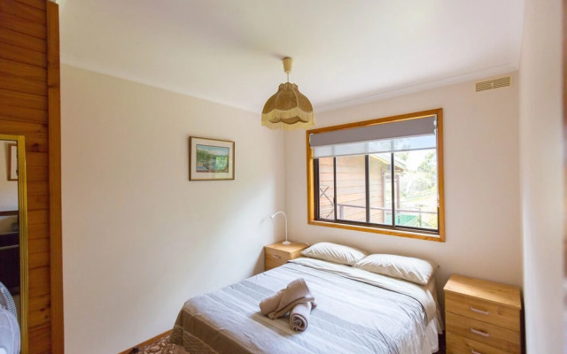 Wonboyn Cabins & Caravan Park