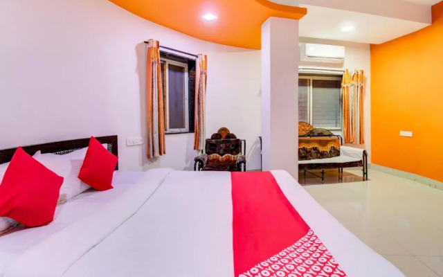 OYO 60908 Hotel Sai Lodging