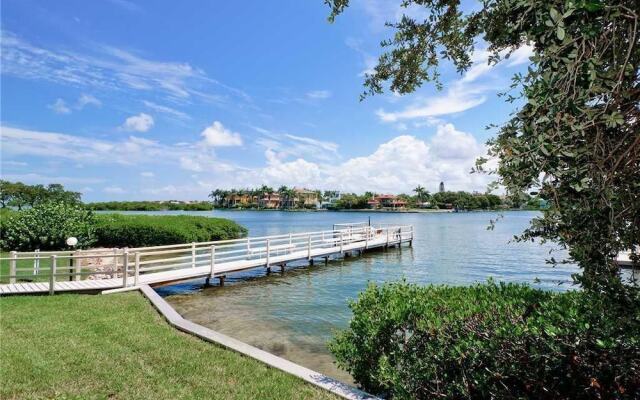 Bay Oaks D22 - Two Bedroom Condo