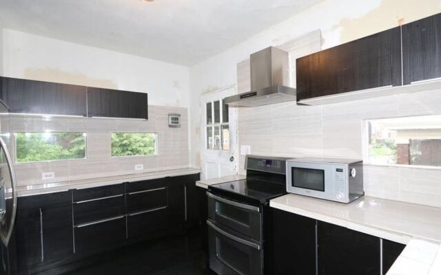 Hopkins Park Bed and Breakfast