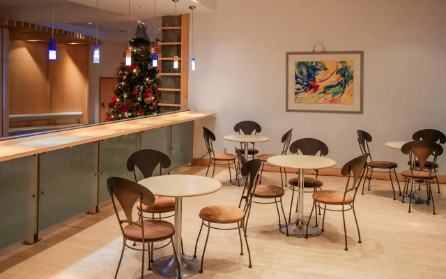 iHOTEL & Conference Center Red Deer