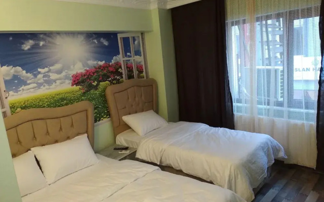 Redamancy Hotel