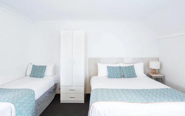 Central Railway Hotel