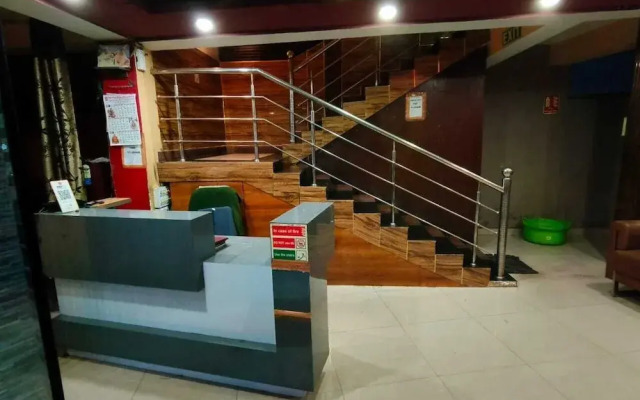 Hotel J B Palace