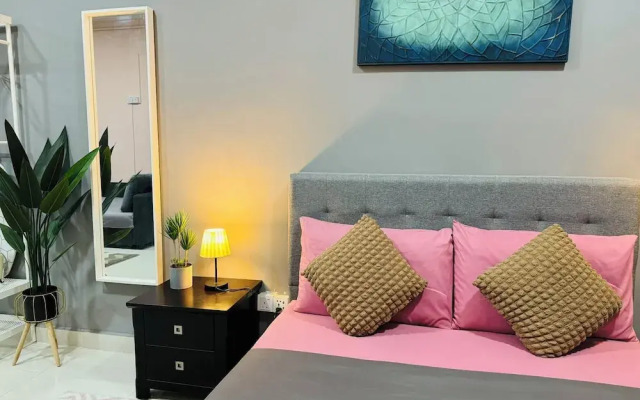 CoreSoho Suite by BKAstaycation KotaWarisan Sepang KLIA Airport, Free WiFi