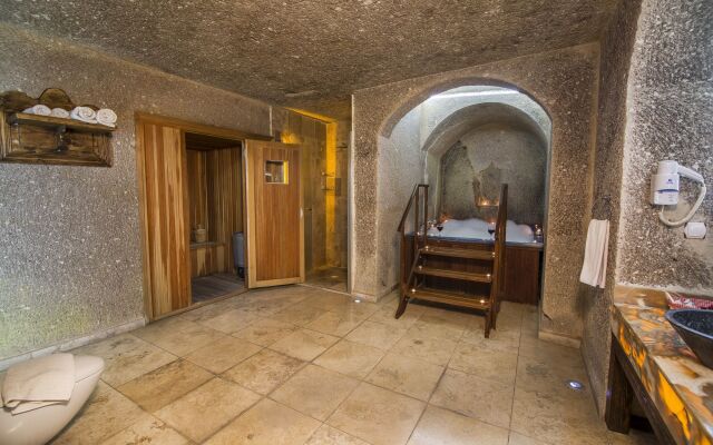 Roma Cave Suite Hotel