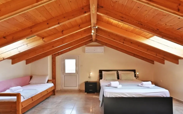 Villa Iris by Travelpro Services- Agios Mamas