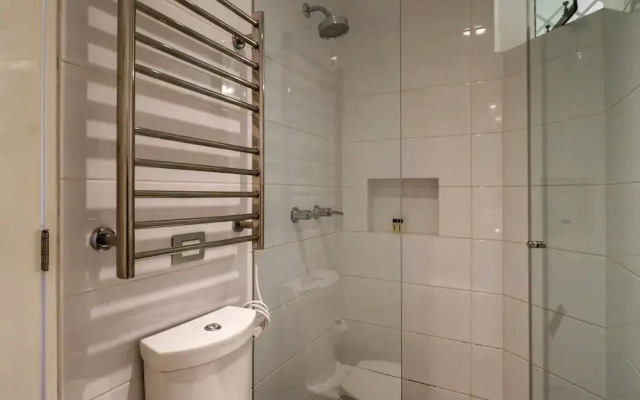 w Luxury 2BR in Blas Cerde a San Isidro