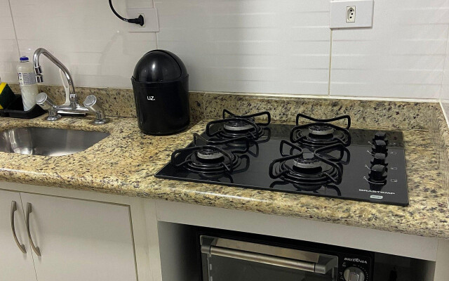 Moderno Estúdio 50m do mar com garagem e Wi-Fi