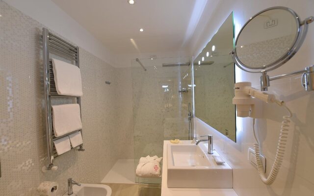Hotel Savoia & Jolanda
