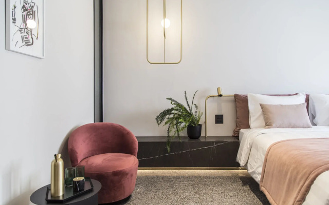 Perianth Hotel
