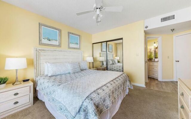 WhiteCaps 405 by RedAwning