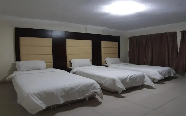 OYO 426 Royal Al Khaleej Furnished Apt