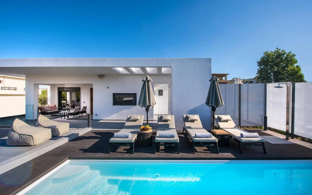 Villa  Amo  by  Enorme