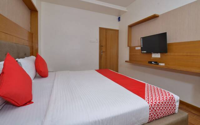 OYO 9520 Hotel Aqua City