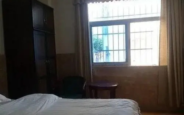 Shangbao Express Hotel