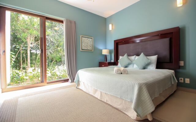 Apartment w Golf Course view by OlaHola