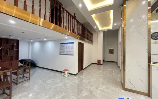 Mengzi Phoenix Kunlun Hotel