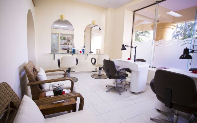 Al Club Velas Vallarta