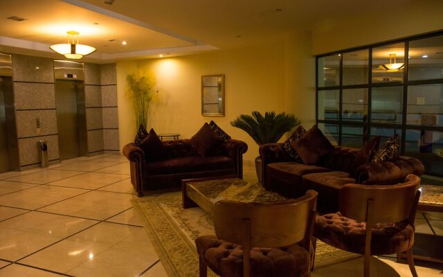 Torres de Suites by InAmazonas