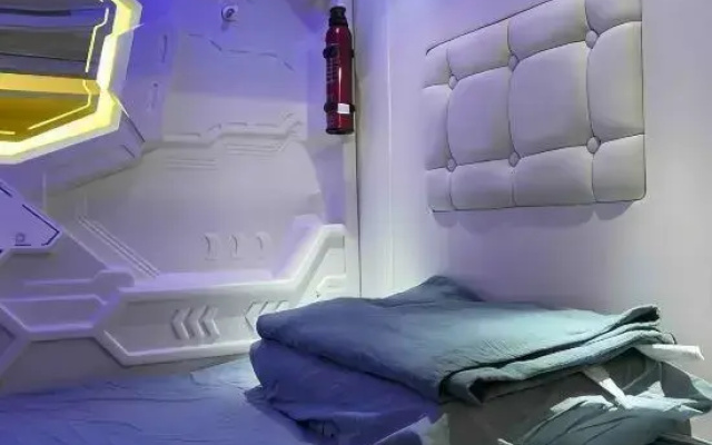 Pelangi Capsule Hostel