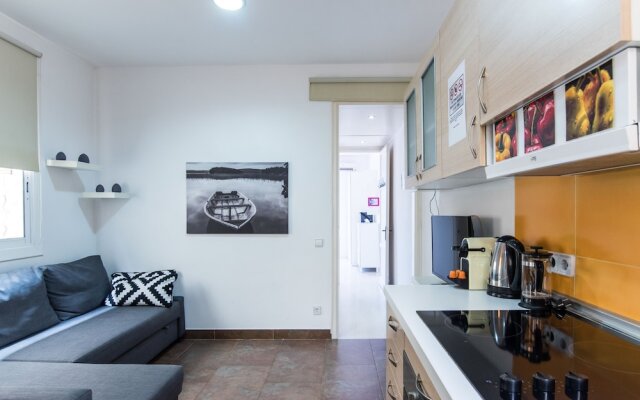 2B Apartment 5 Mins From Sagrada Familia