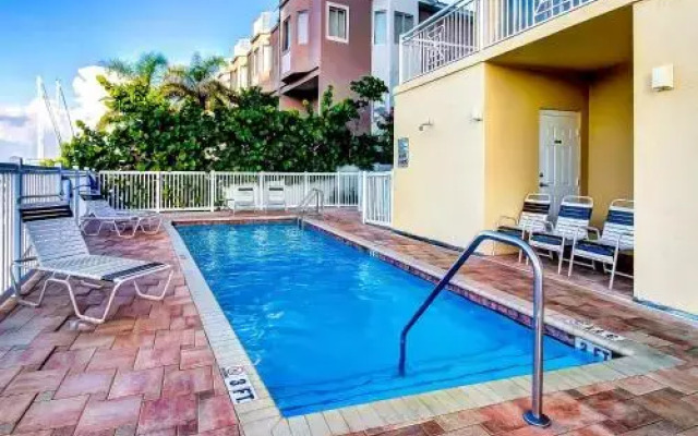 Bay Harbor 403