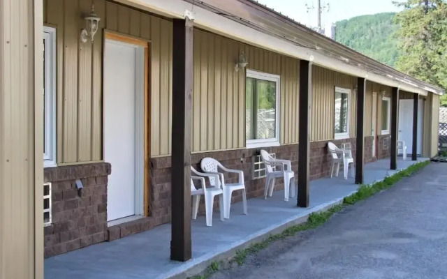 Le Voyageur Inn