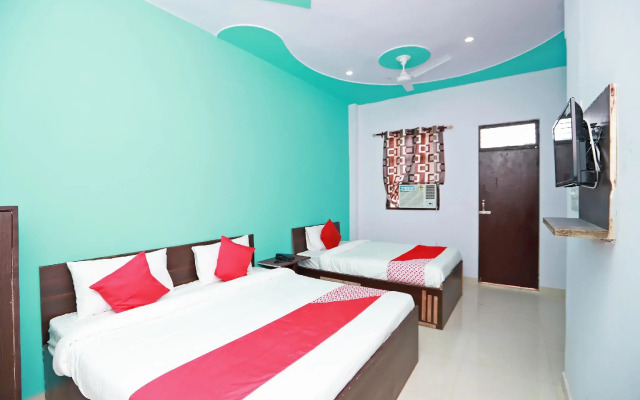 OYO 37470 The Mohan Grand