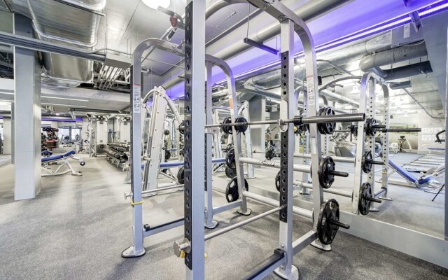 Magnificent Condo Crystal City With Gym