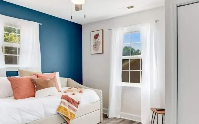 Cozy Oasis of Downtown Clarksville