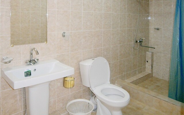 Kamarit Novii Afon Hotel