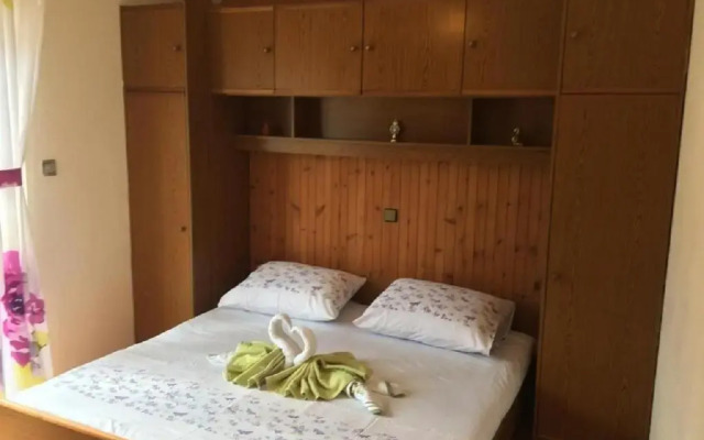 Apartment Anec - 150m from the sea
