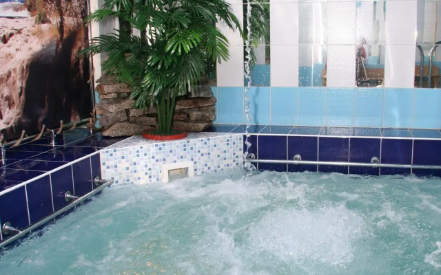 Отель Эсмеральд