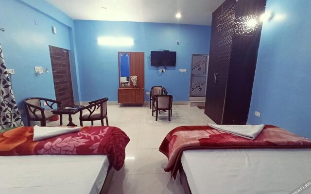 Hotel Anand Lok