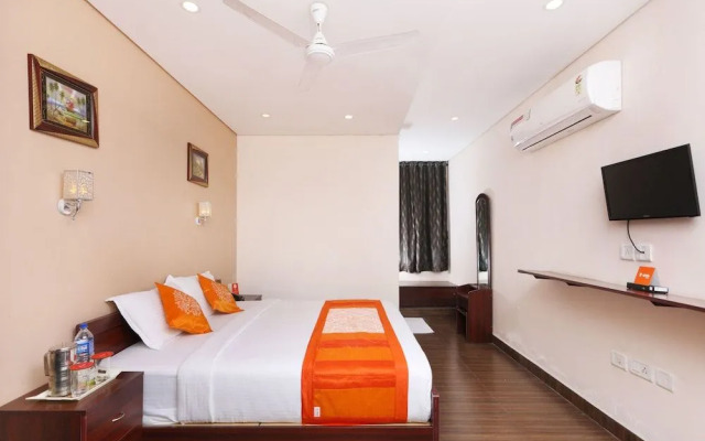 Palm tree serviced apartments