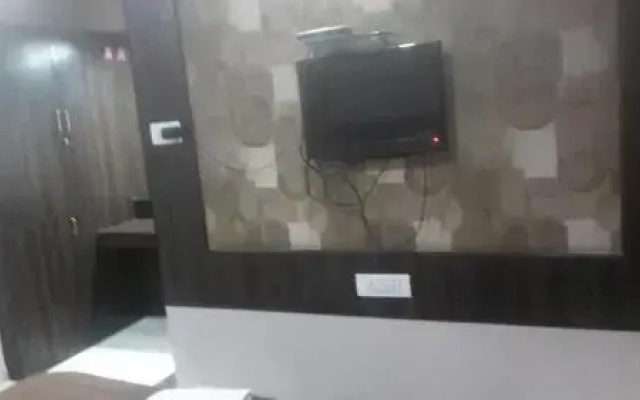 JK Rooms 113 Shivani-Nr Airport-Rajiv Nagar
