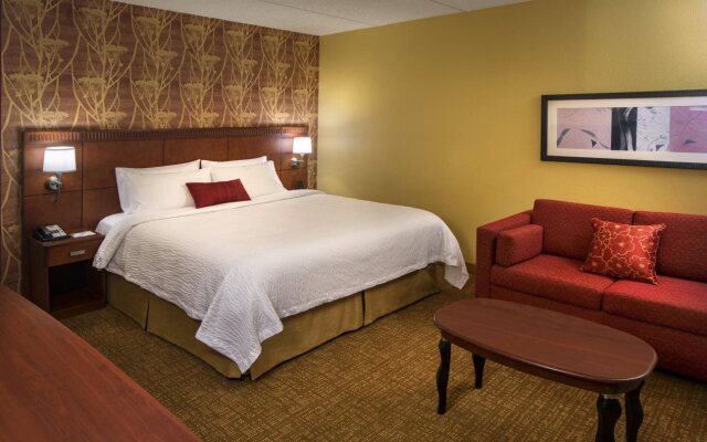 Courtyard by Marriott Norwalk