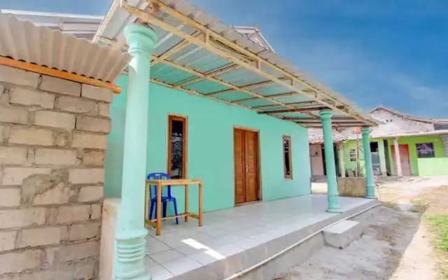 SPOT ON 93324 Hadi Homestay Syariah