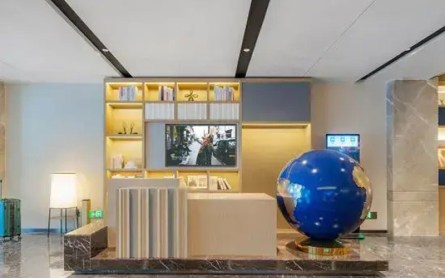 Lihao Holiday Hotel (Jinan Tangye Subway Station Century Avenue)