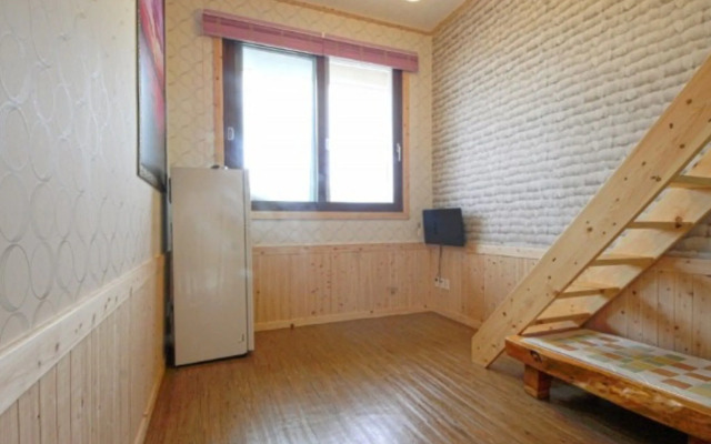 Suncheon Bay Reed Field Pension