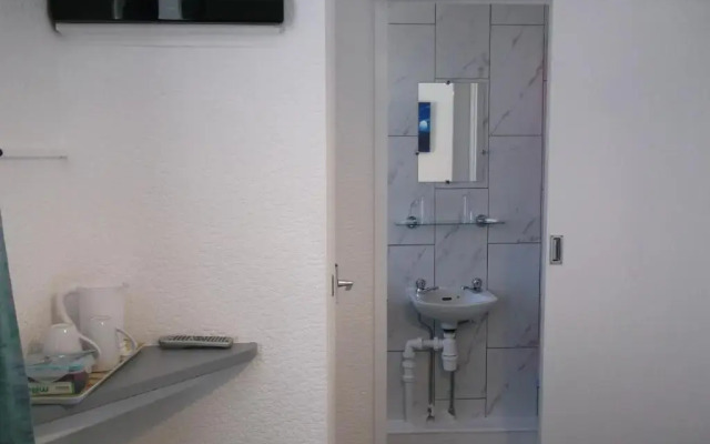 The Holmeleigh Hotel