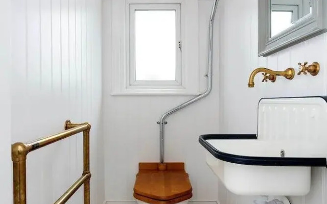Chic Interiors near Streatham Common