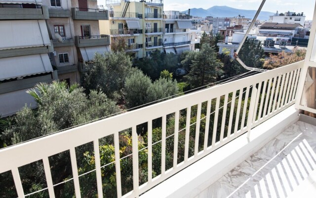 Stylish New Paradise for 2 in Marousi