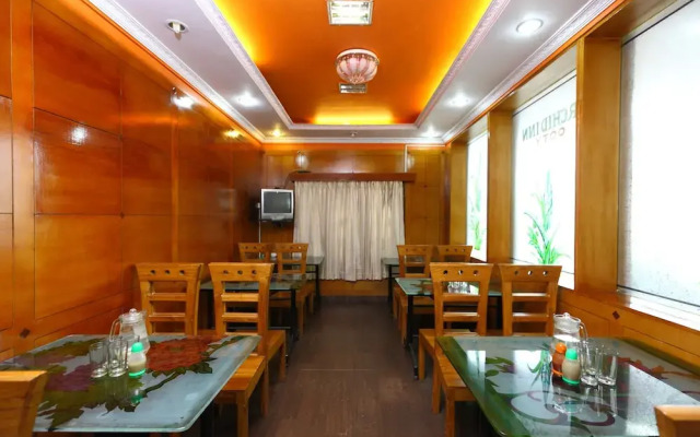 Collection O 8855 Orchid Inn