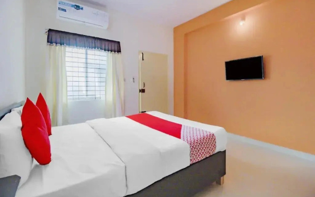 P N K Suites by OYO Rooms