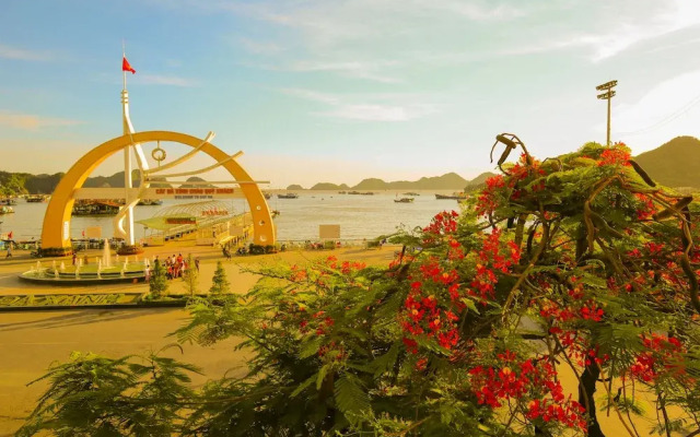 Cat Ba Pod Hostel