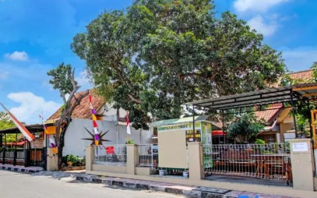 Hotel O Homestay Alqid Syariah – Outside – Yogyakarta