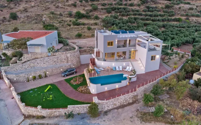 Modern Villa in Mariou With Private Pool